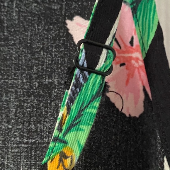 Girl's Old Navy Sundress, Top. Tropical Flowers, Spaghetti Strap. Summer, M 8 - Picture 5 of 6